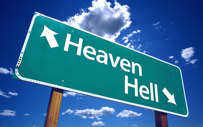 Указатель на трудном перепутье - в ад или в рай