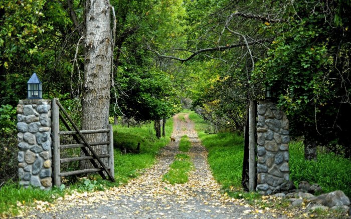 The gate to the fairy tale
