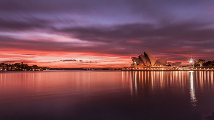 Закат в Сиднее над зданием оперы