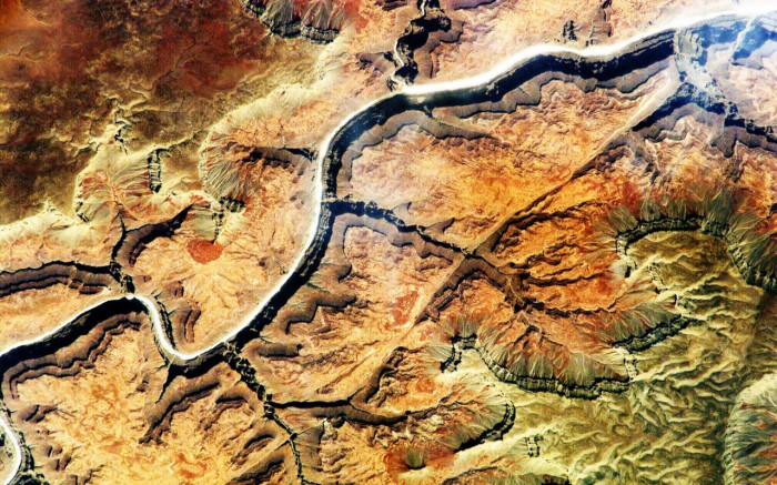 Вид на каньон из космоса